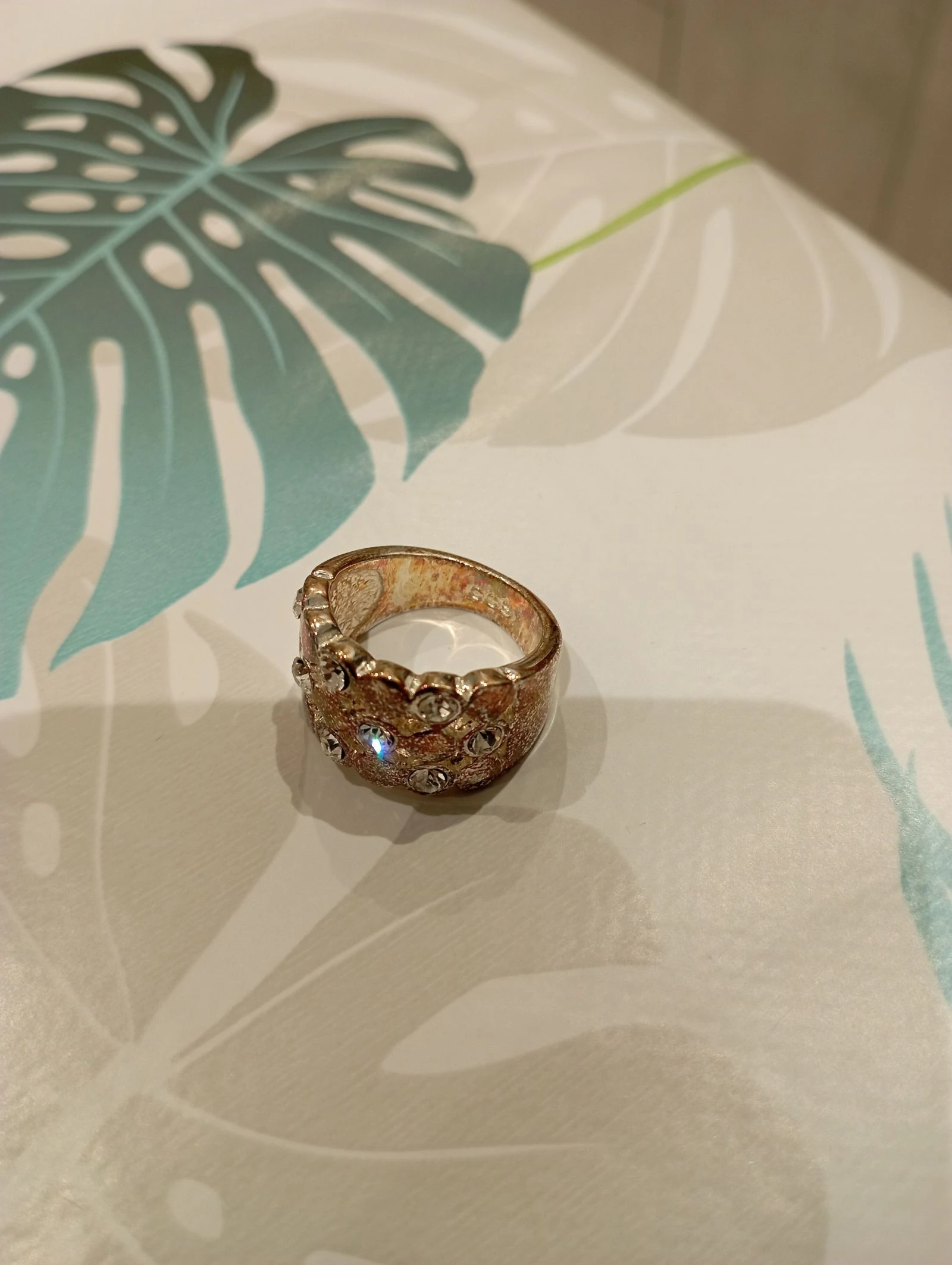 Gouden ring met strass – photo 12